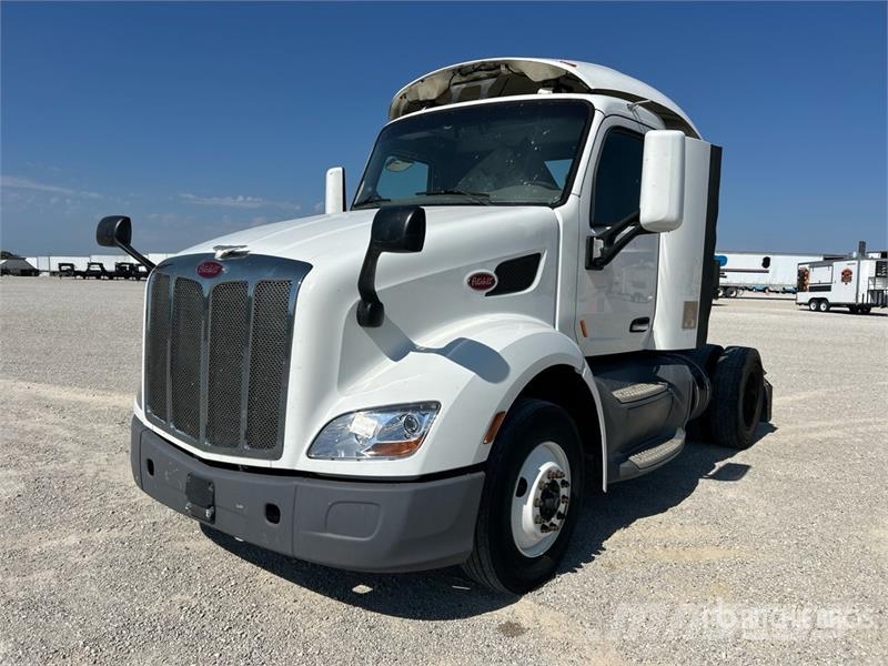 Peterbilt 579 4x2 S/A Day Cab Truck Tractor 牵引车
