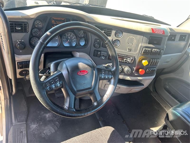 Peterbilt 579 4x2 S/A Day Cab Truck Tractor Traktorske jedinice