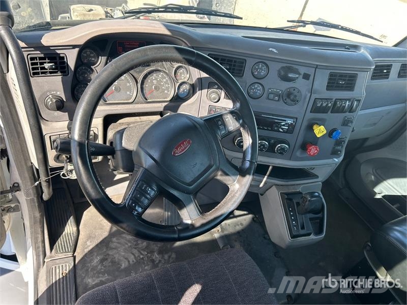 Peterbilt 579 4x2 S/A Day Cab Truck Tractor Traktorske jedinice