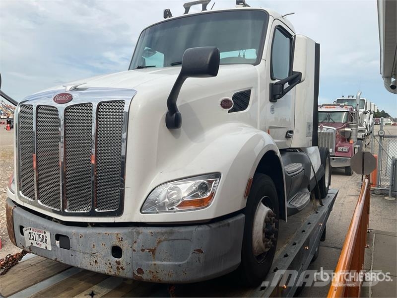 Peterbilt 579 4x2 S/A Day Cab Truck Tractor Çekiciler