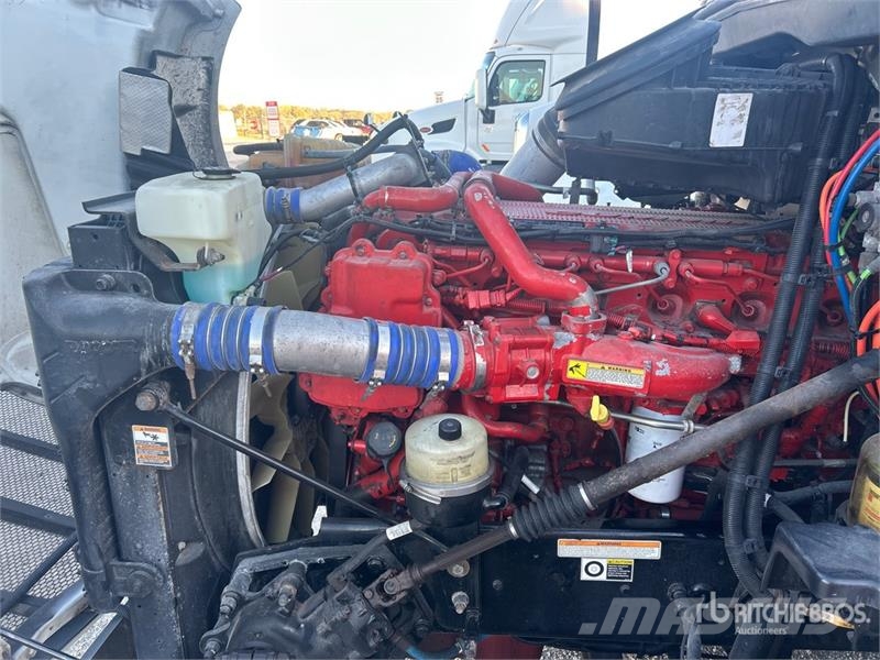 Peterbilt 579 4x2 S/A Day Cab Truck Tractor Prime Movers