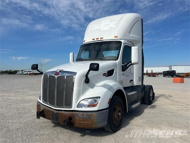 Peterbilt 579 4x2 S/A Day Cab Truck Tractor Traktorske jedinice