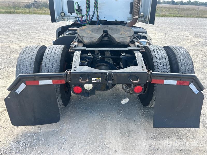 Peterbilt 579 4x2 S/A Day Cab Truck Tractor Traktorske jedinice