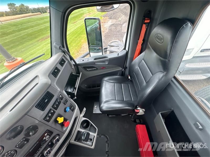 Peterbilt 579 4x2 S/A Day Cab Truck Tractor Trækkere