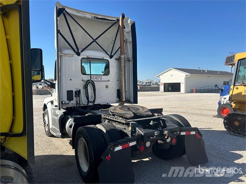 Peterbilt 579 4x2 S/A Day Cab Truck Tractor Traktorske jedinice