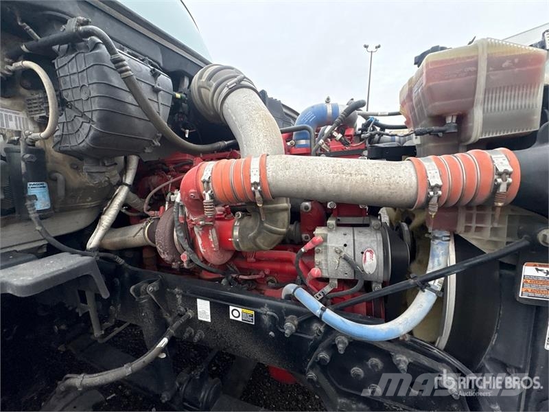 Peterbilt 579 S/A Day Cab Truck Tractor Cabezas tractoras