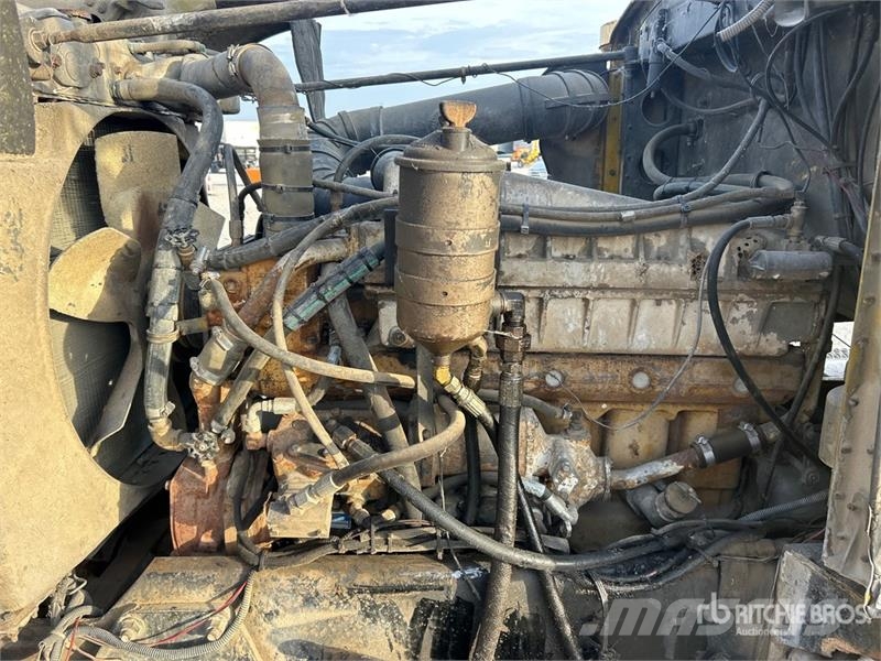 Peterbilt 6x4 T/A Dump Truck Kiper kamioni