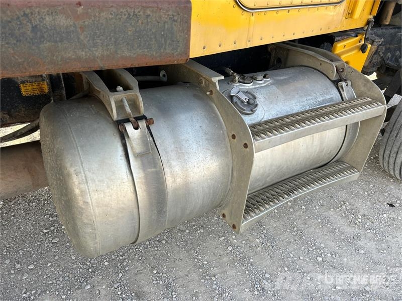 Peterbilt 6x4 T/A Dump Truck Kiper kamioni