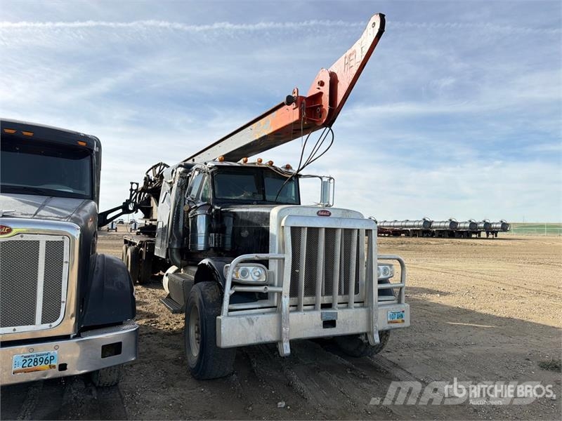 Peterbilt MHD-90 on Peterbilt 388 6x4 Drill Truck (Inoperab Camion foreuse