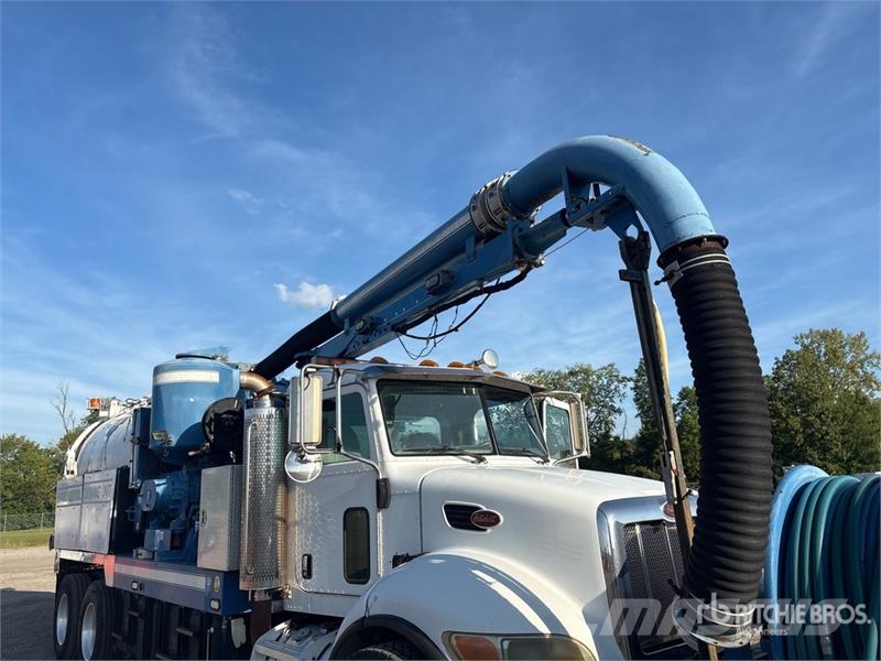 Peterbilt on Peterbilt 335 6x4 Sewer Cleaner Truck Vákuum teherautok
