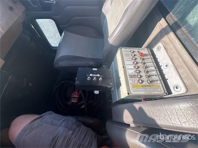 Peterbilt on Peterbilt 335 6x4 Sewer Cleaner Truck Camiones aspiradores/combi