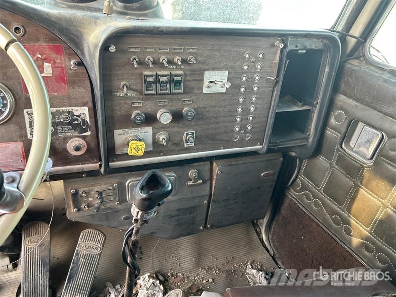 Peterbilt T/A Dump Truck Damperli kamyonlar