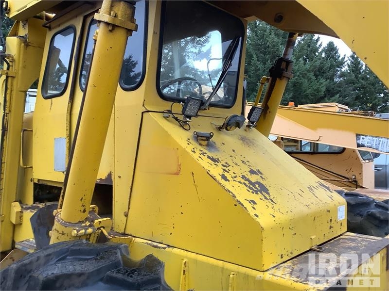 Pettibone 104-C Rough Terrain Forklift Arazi tipi forklift