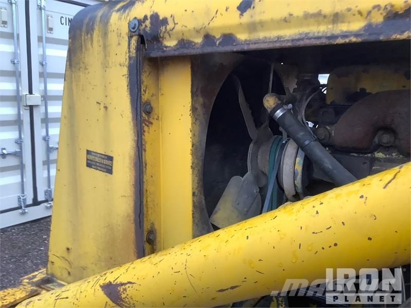 Pettibone 104-C Rough Terrain Forklift Arazi tipi forklift