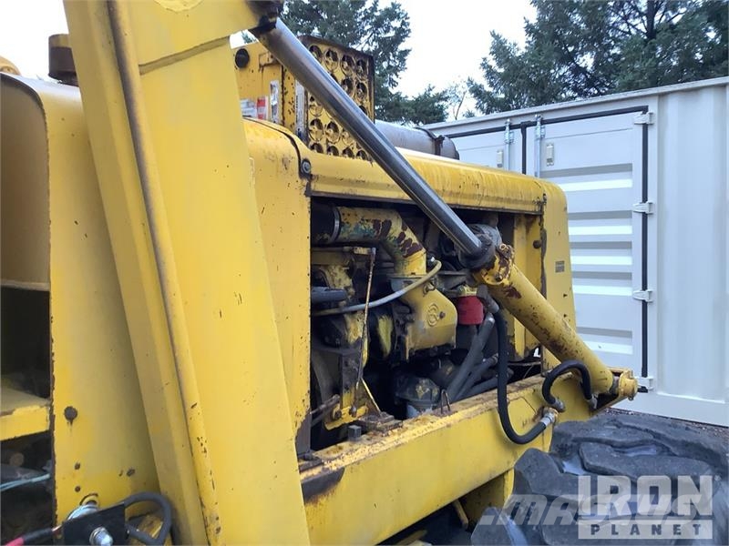 Pettibone 104-C Rough Terrain Forklift Arazi tipi forklift