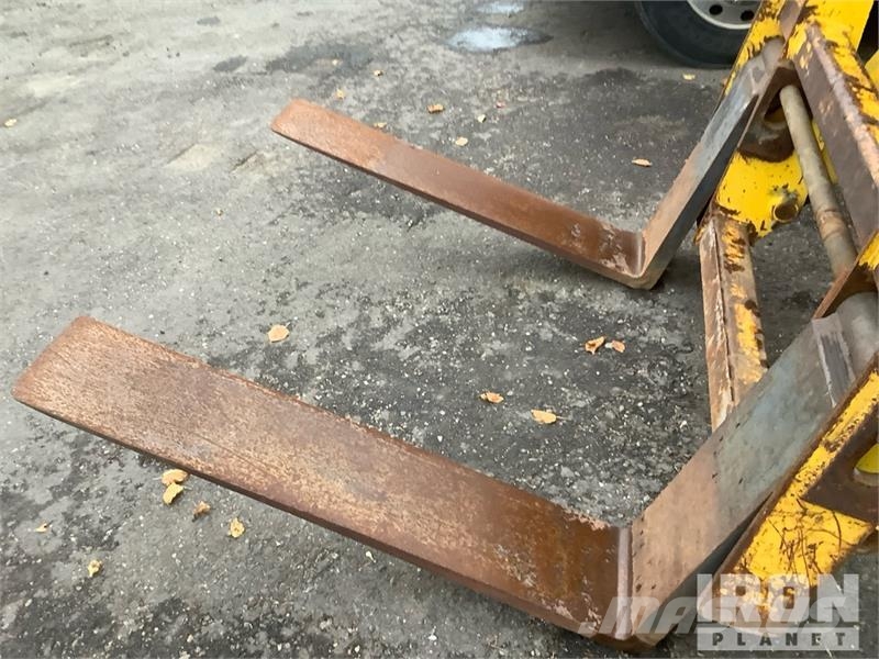 Pettibone 104-C Telehandler مناولات متداخلة