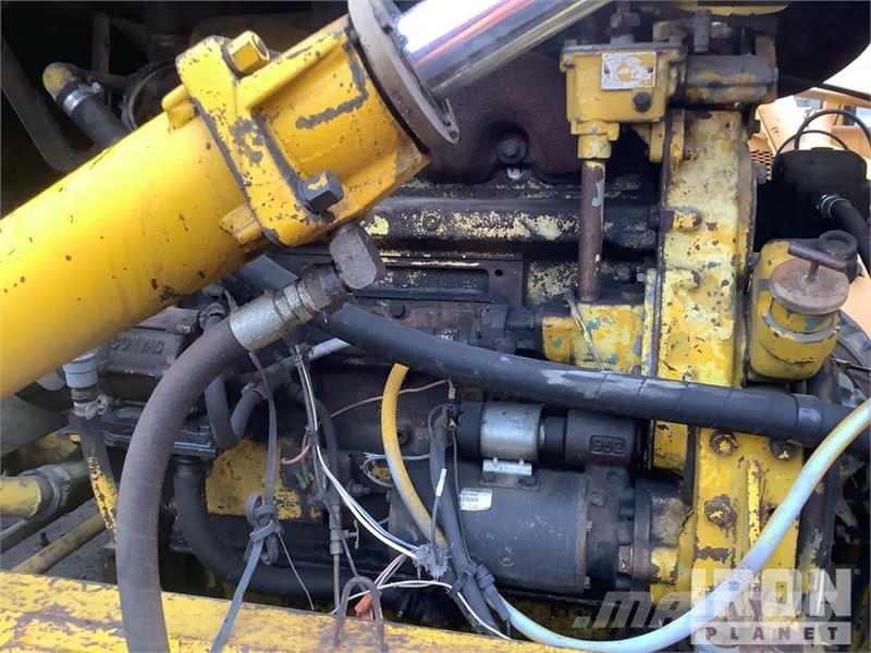 Pettibone 104-C Telehandler مناولات متداخلة