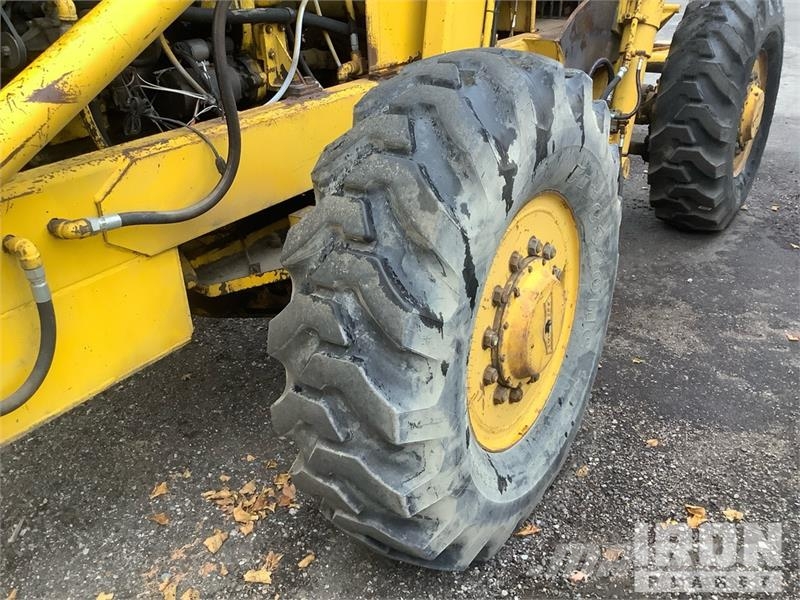 Pettibone 104-C Telehandler مناولات متداخلة