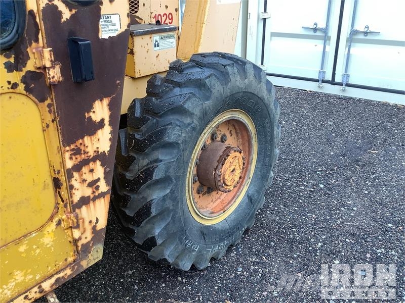 Pettibone B-66-D Telehandler Telescopic handlers
