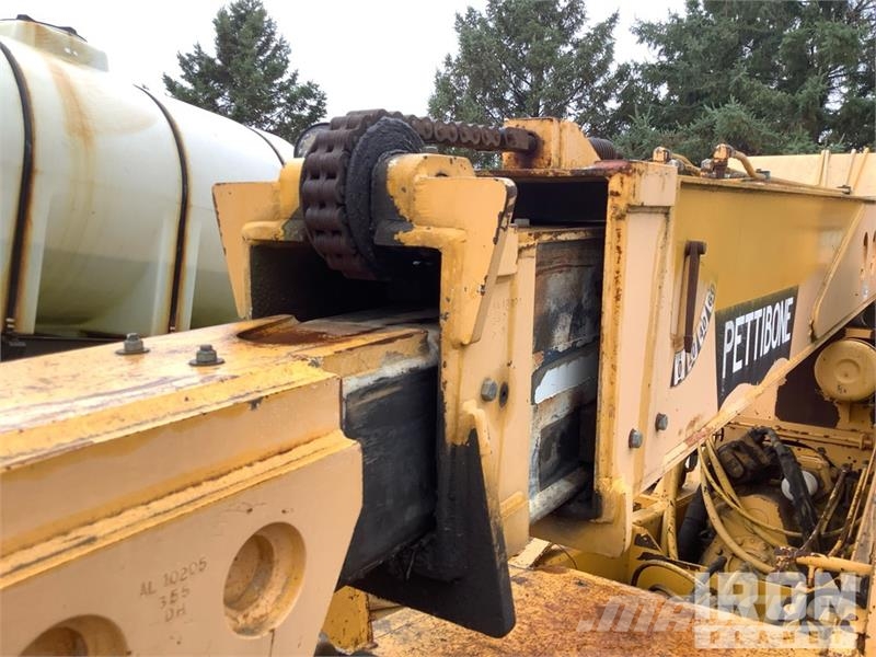 Pettibone B-66-D Telehandler Telescopic handlers
