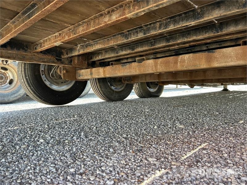 PJ 25 ft Tri/A Gooseneck Tilt Deck Trailer Góndola de cama rebajada