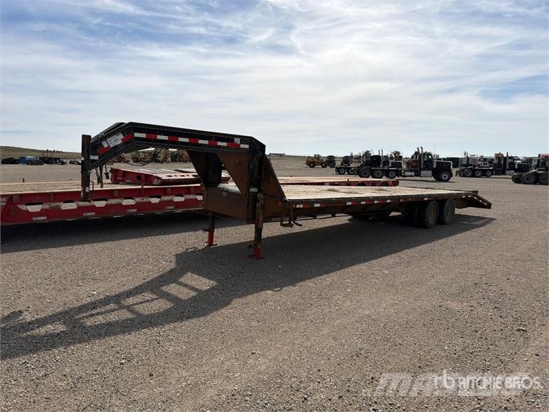 PJ Trailers Trailers D7142 32 ft T/A Gooseneck Equipm Autotreilerid