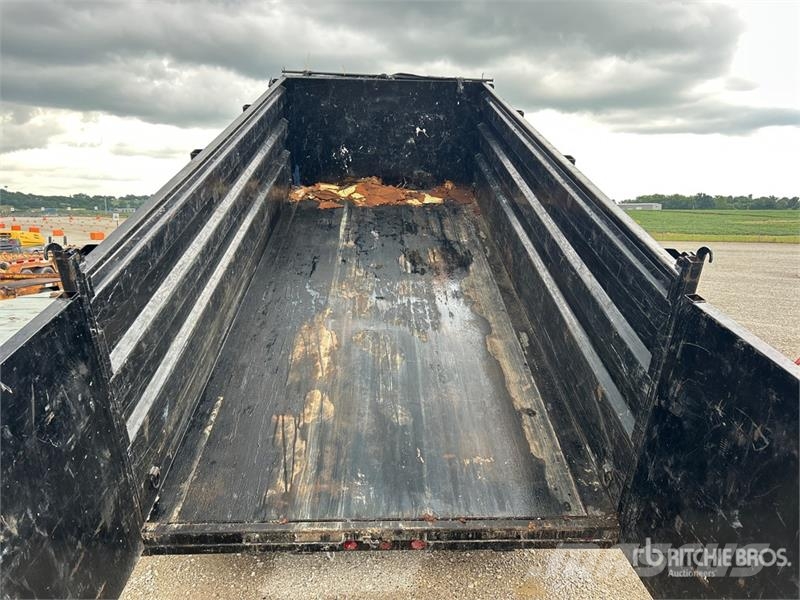 PJ Trailers Trailers DM162 16 ft T/A T/A Gooseneck Du مقطورات قلابة
