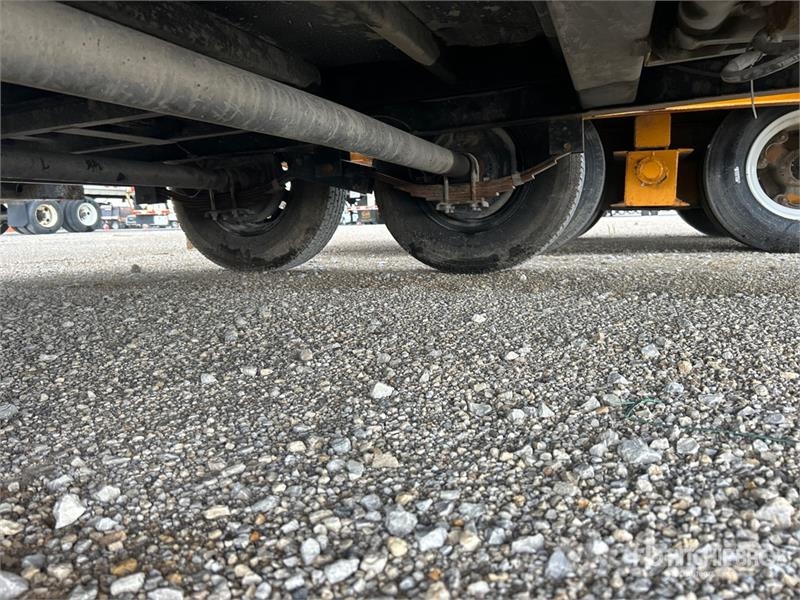 PJ Trailers Trailers DM162 16 ft T/A T/A Gooseneck Du مقطورات قلابة