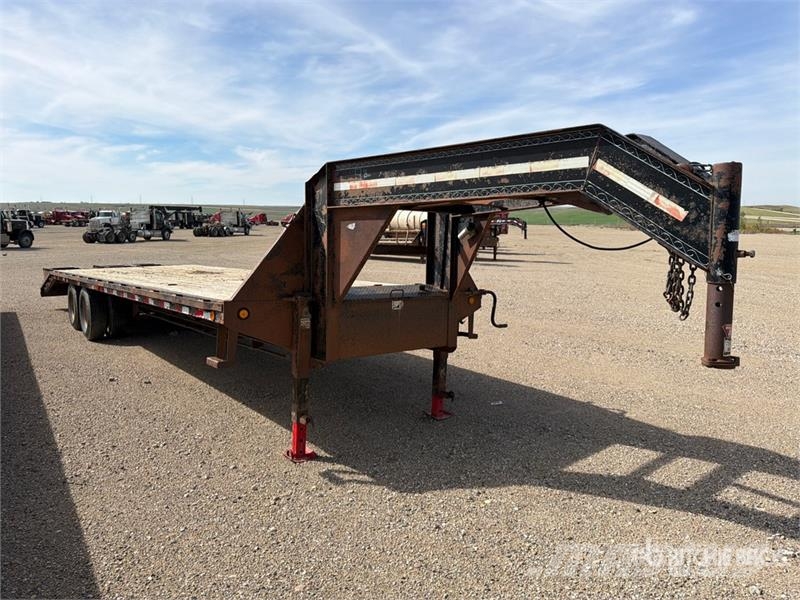 PJ Trailers Trailers D7142 32 ft T/A Gooseneck Equipm Autotreilerid