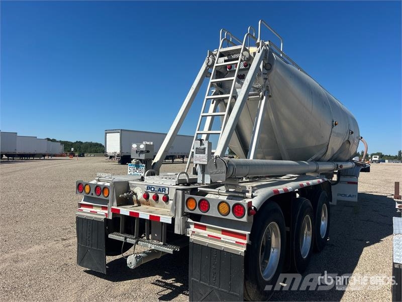 Polar 840 gal Tri/A Pneumatic Bulk Trailer Outros Reboques