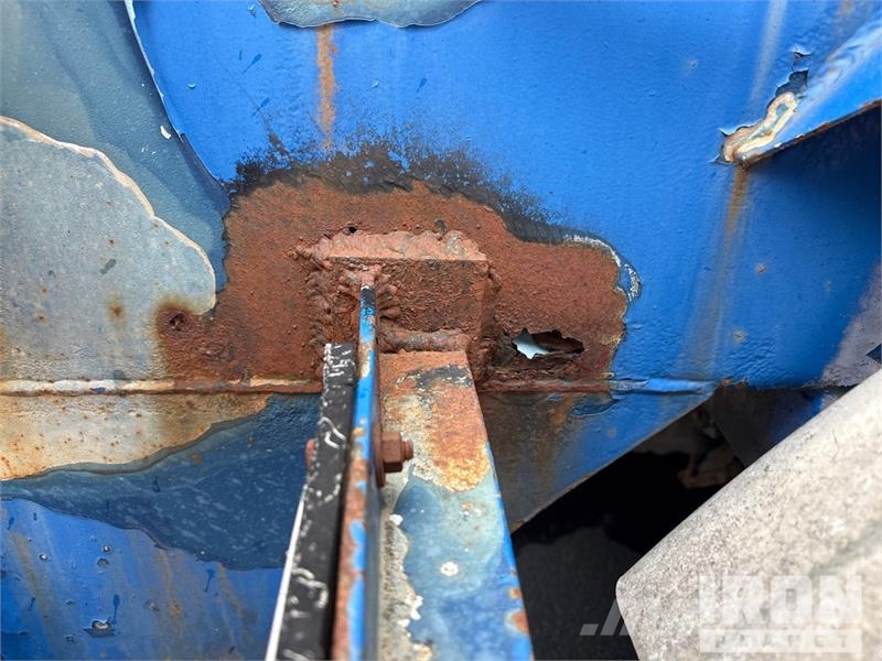 Polar Tank 7000 gal T/A Tanker Trailer Autocisternas