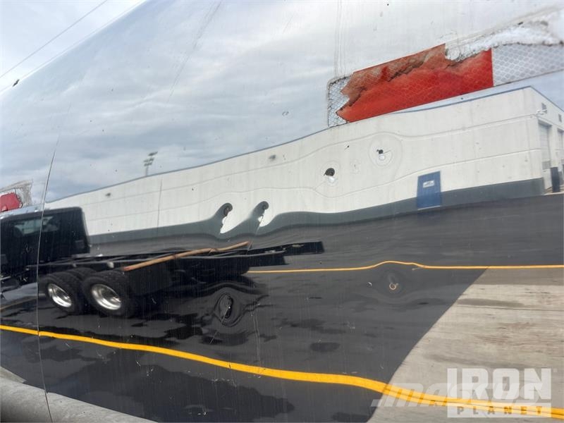 Polar Tank 7000 gal T/A Tanker Trailer Autocisternas