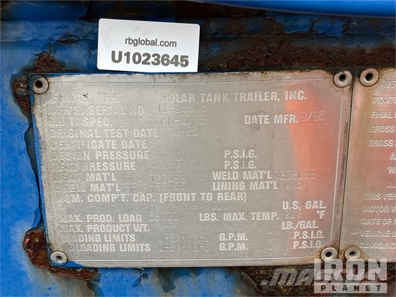 Polar Tank 7000 gal T/A Tanker Trailer Autocisternas