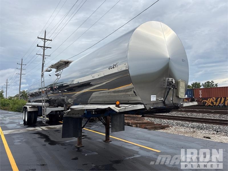 Polar Tank 7000 gal T/A Tanker Trailer Autocisternas