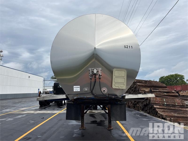 Polar Tank 7000 gal T/A Tanker Trailer Autocisternas