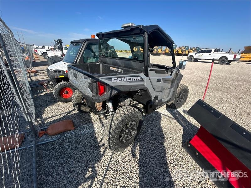 Polaris General 4x4 Utility Vehicle Коммунальные машины