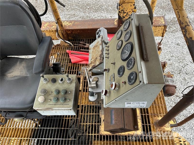  Portec RMC 305B Tie Knock Out Machine مقطورات أخرى