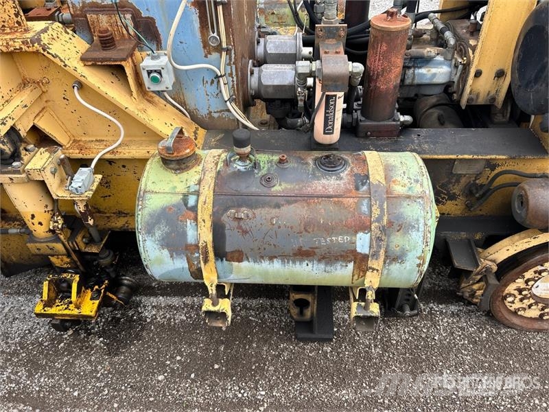  Portec RMC 305B Tie Knock Out Machine مقطورات أخرى