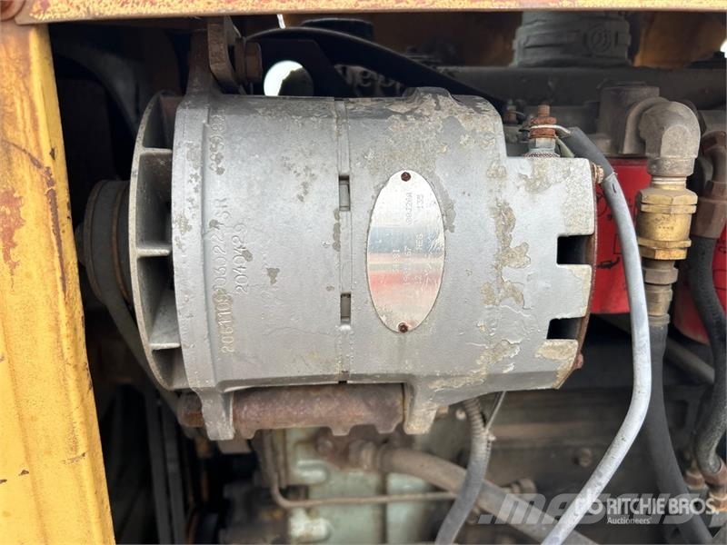  Portec RMC 305B Tie Knock Out Machine مقطورات أخرى
