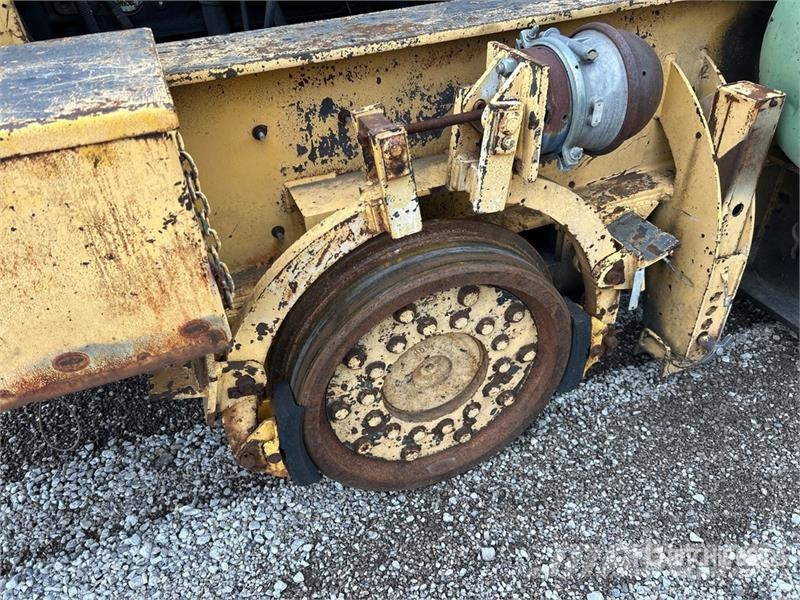  Portec RMC 305B Tie Knock Out Machine مقطورات أخرى