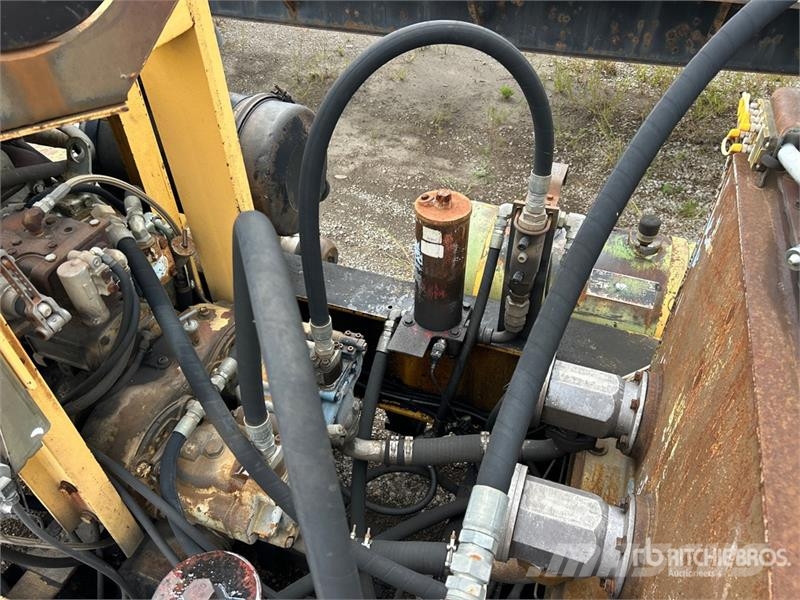  Portec RMC 305B Tie Knock Out Machine مقطورات أخرى