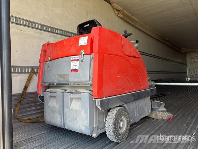 Power Boss Boss Apex 47 Ride-On Floor Sweeper Otros equipos para cosecha