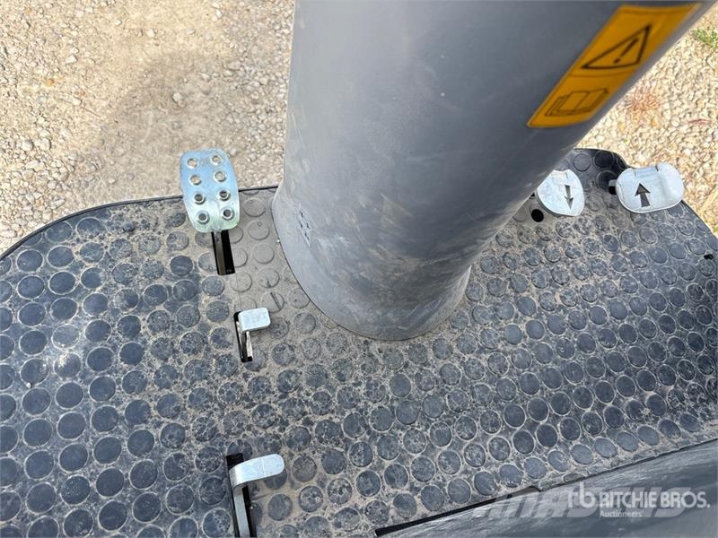 Power Boss Boss Apex 47 Ride-On Floor Sweeper Otros equipos para cosecha