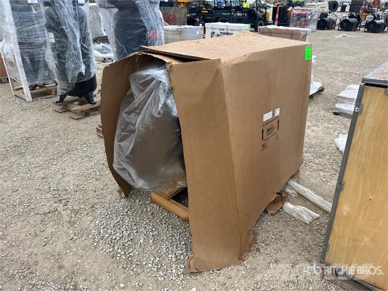 PowerTrain 30 gal Air Compressor 压缩机