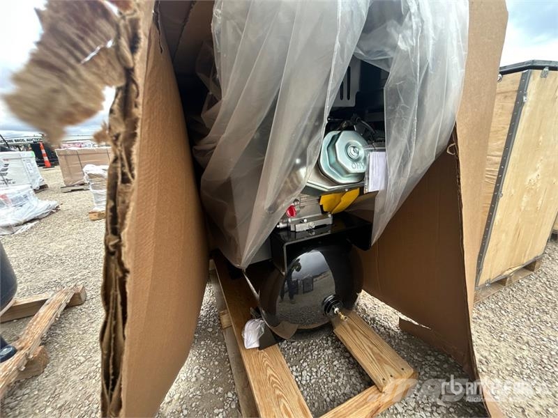  PowerTrain 30 gal Air Compressor 压缩机