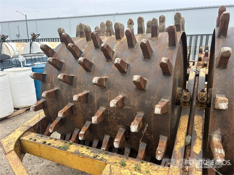 Pull Behind Compactor Towed vibratory rollers