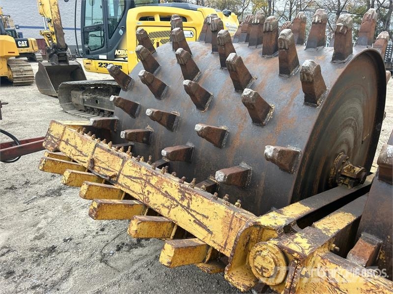 Pull Behind Compactor Towed vibratory rollers