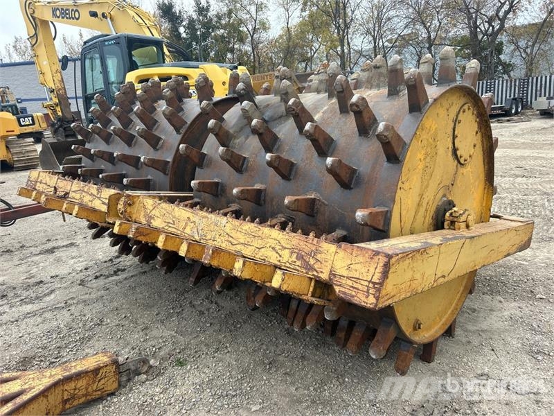 Pull Behind Compactor Towed vibratory rollers
