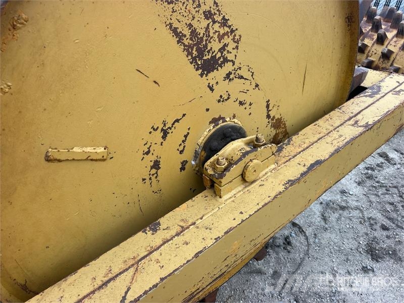 Pull Behind Compactor Towed vibratory rollers