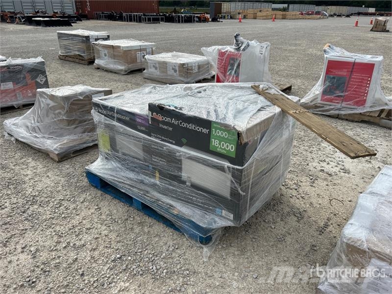  Quantity of (1) 18000 BTU (1) 12000 BTU Air Condit Varme og tining utstyr